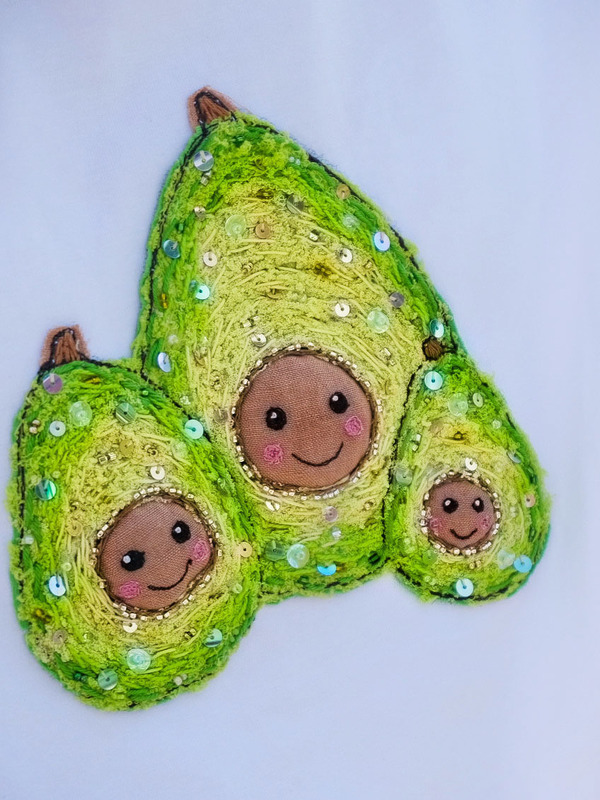 Футболка с авокадо белая