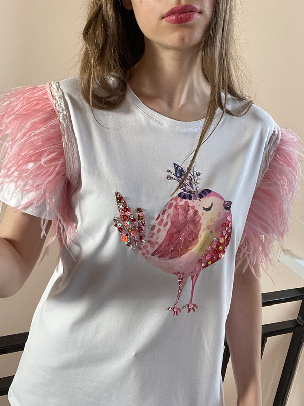 Футболка кокетка с перьями