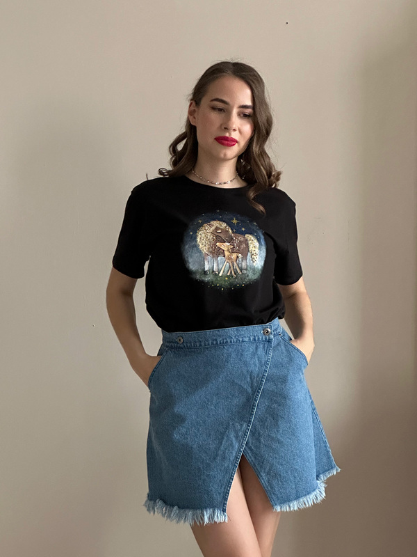 Футболка нежные лошадки на черном