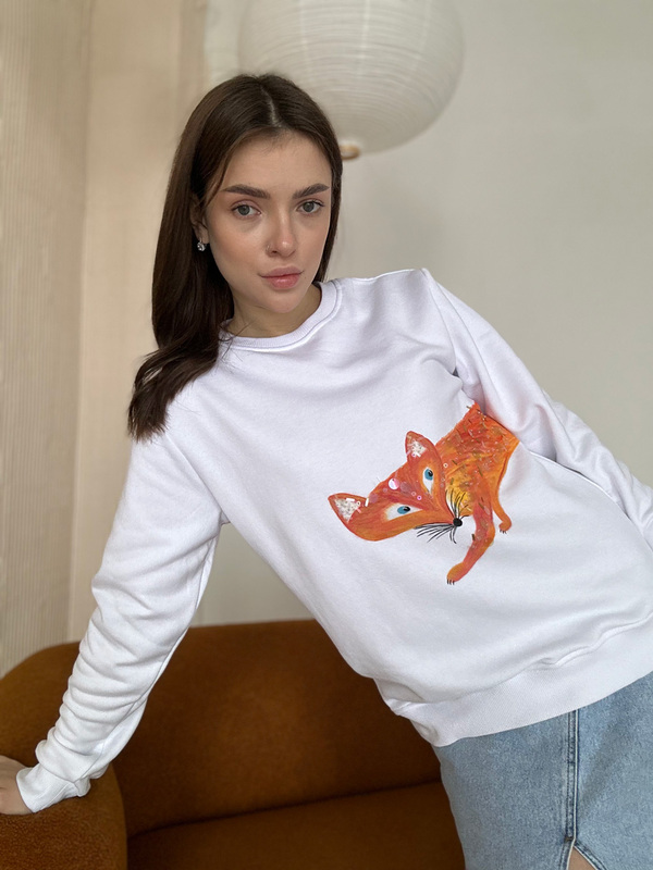Свитшот лиса белый