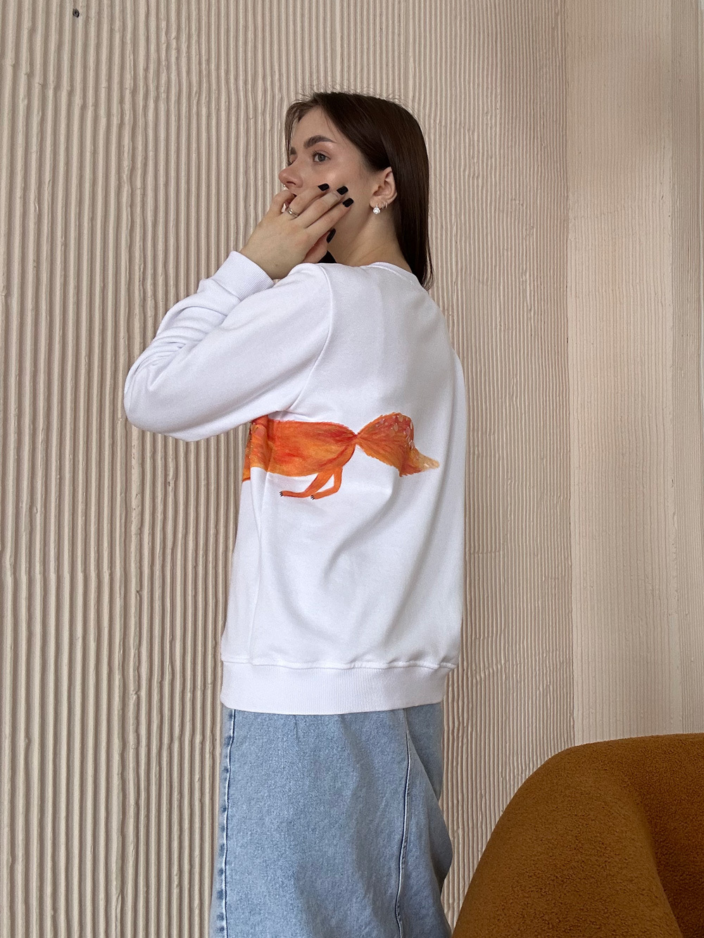 Свитшот лиса белый
