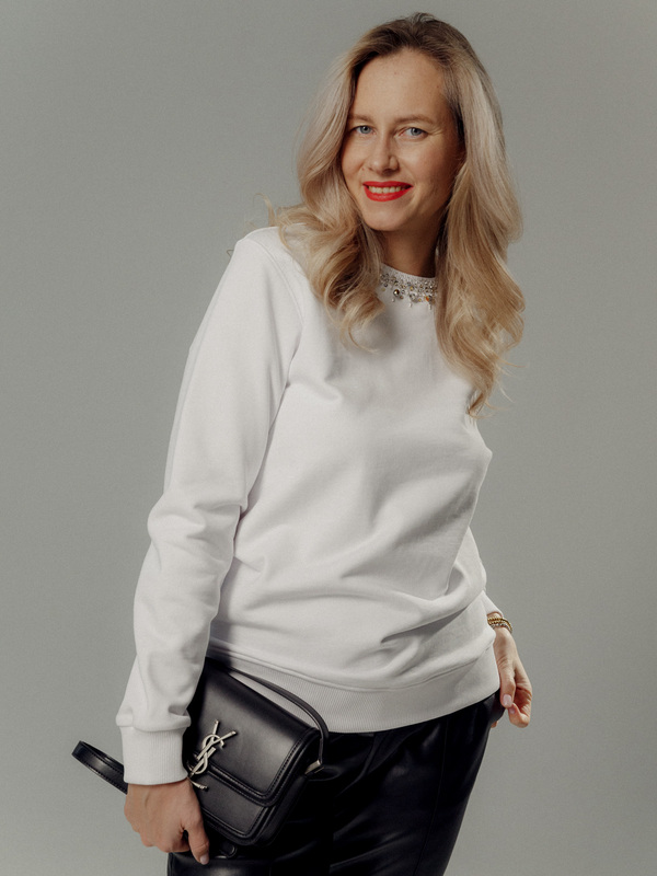 Свитшот в стиле Chanel белый