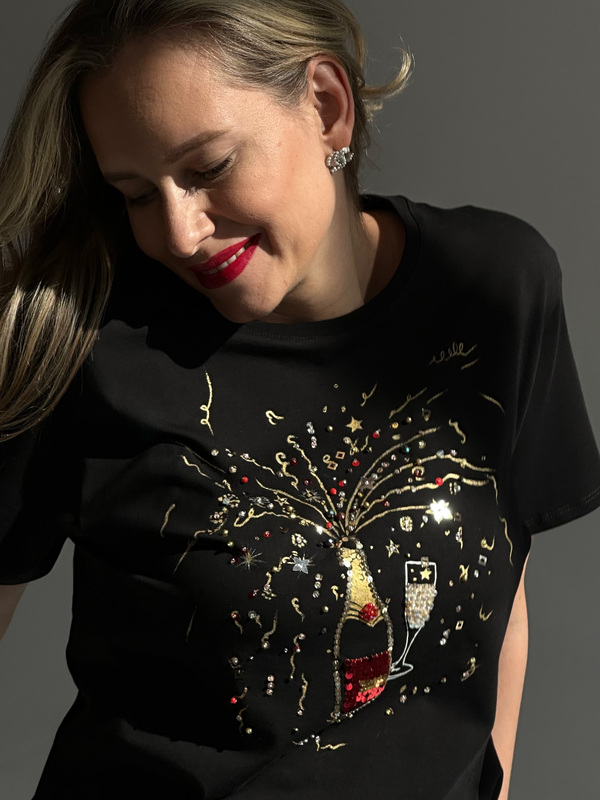 Футболка шампанское на черном