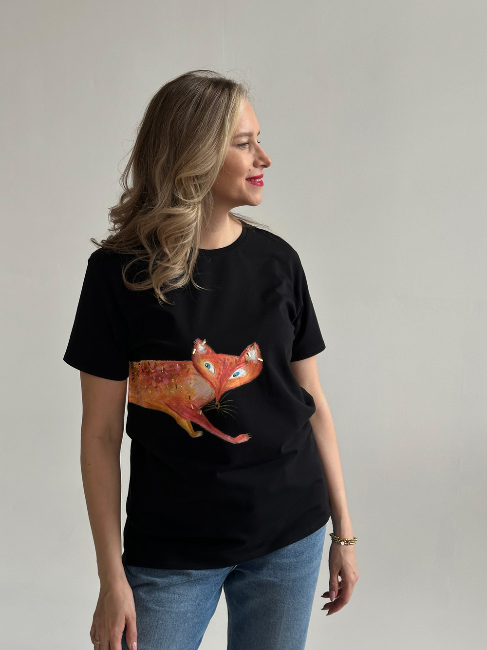 Футболка лиса на черном