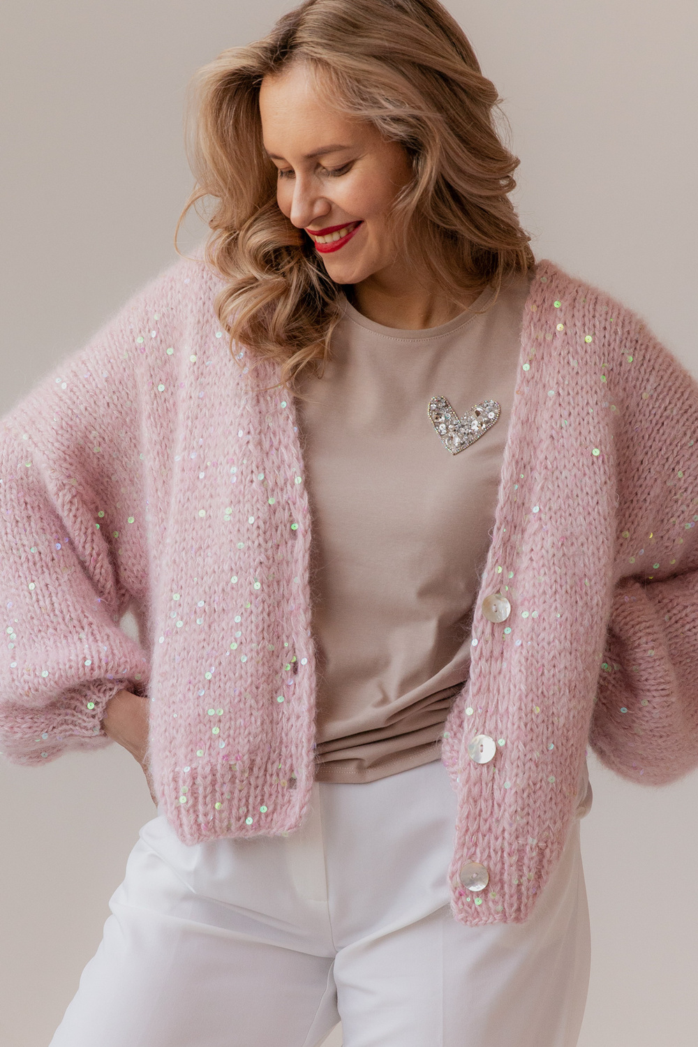 Футболка бежевая с сердцем