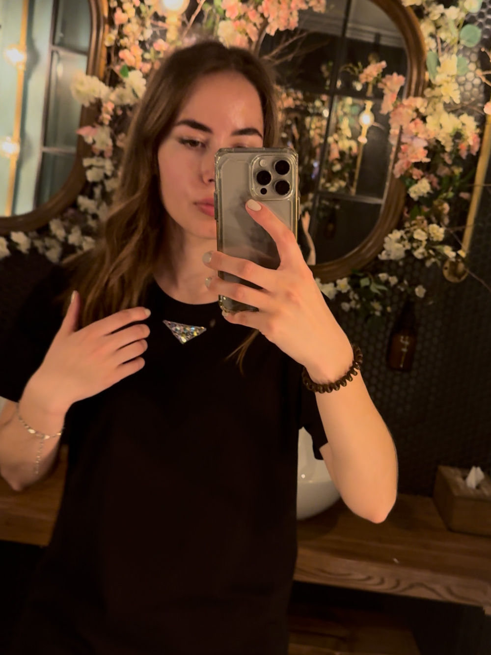 Футболка кристальный треугольник