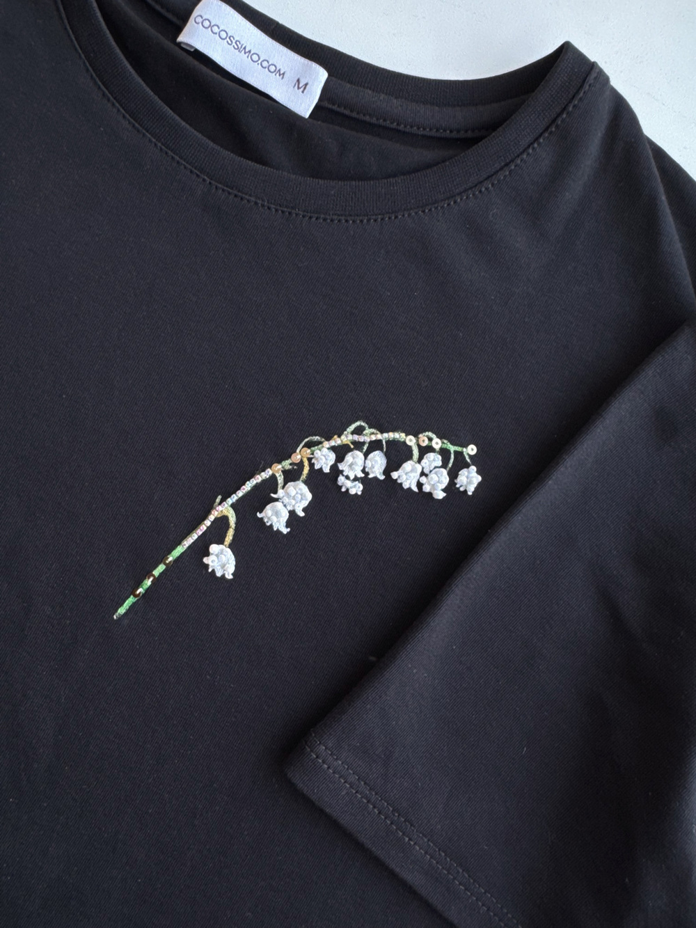 Футболка с ландышем