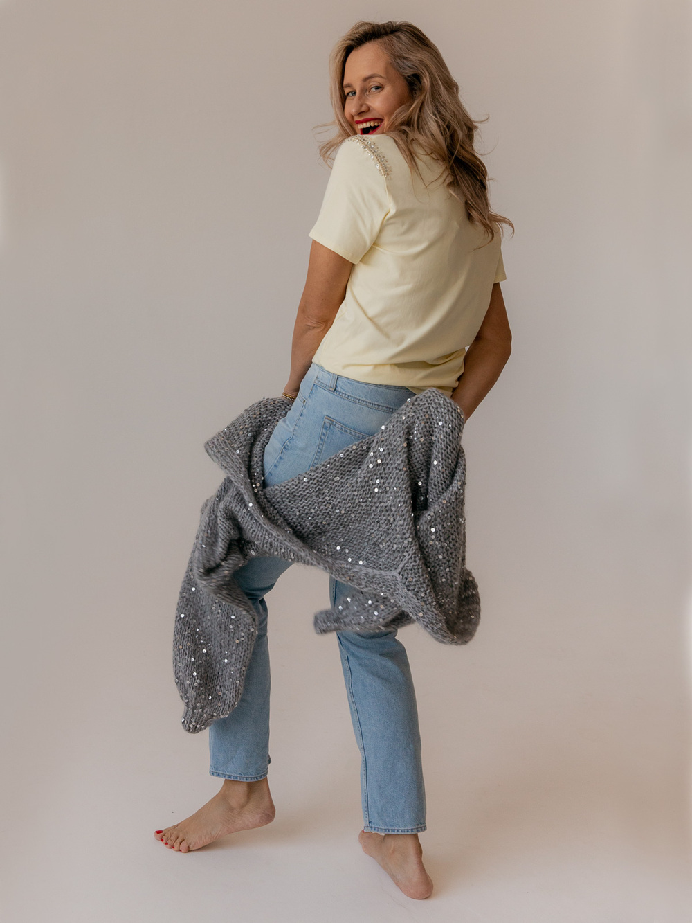 Футболка в стиле CHANEL сливочный