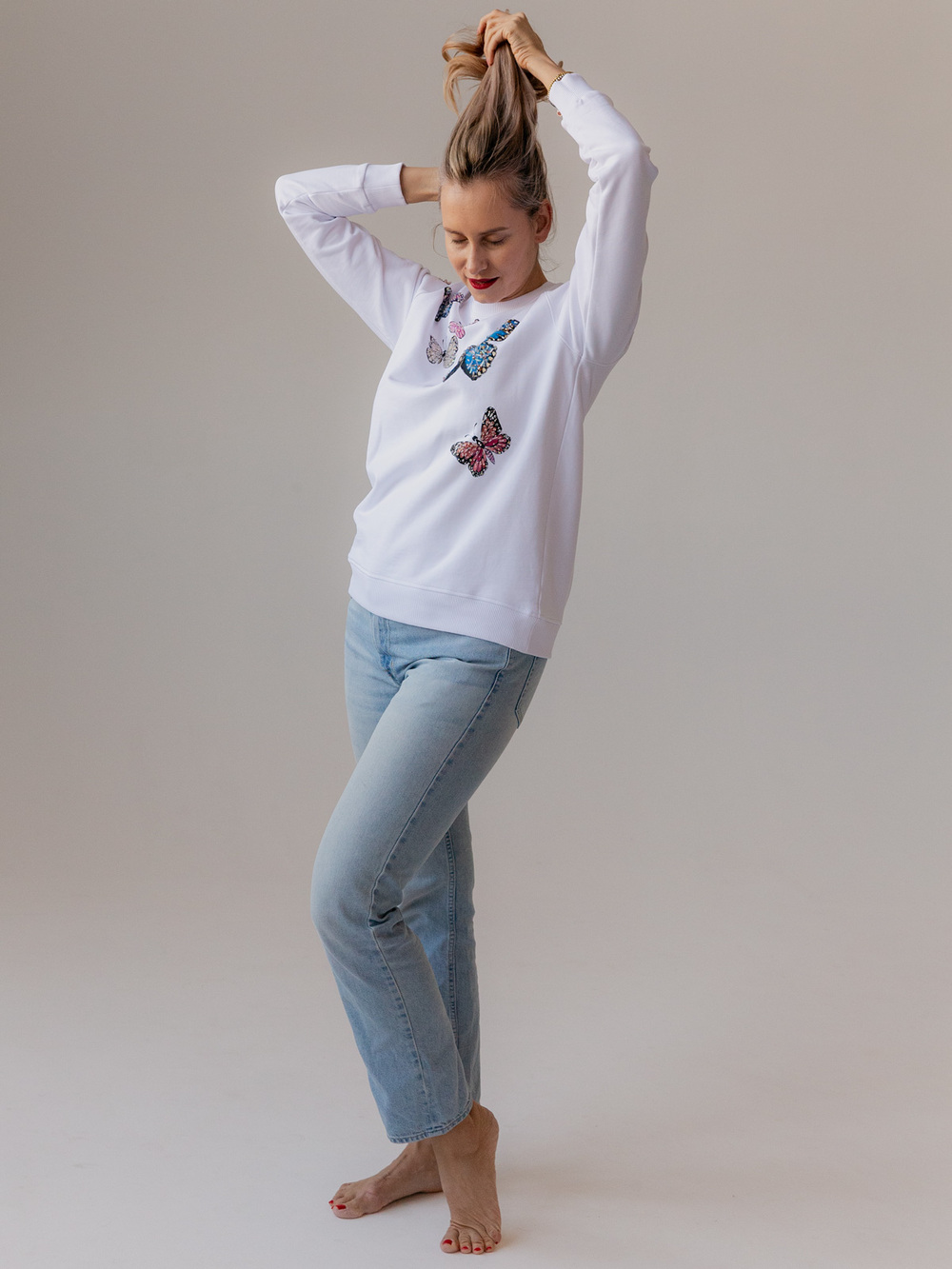 Свитшот с бабочками