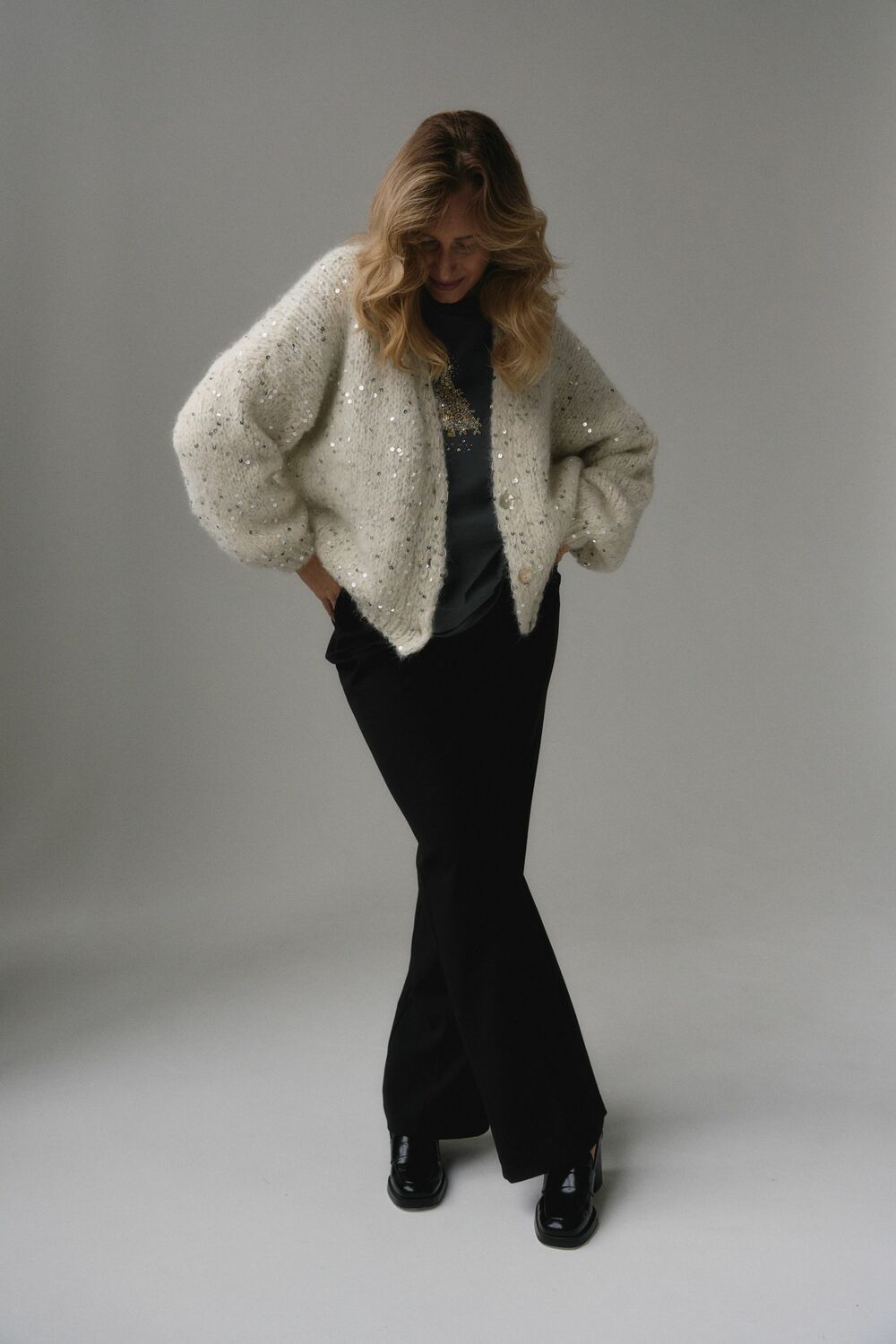 Кардиган с пайетками молочный