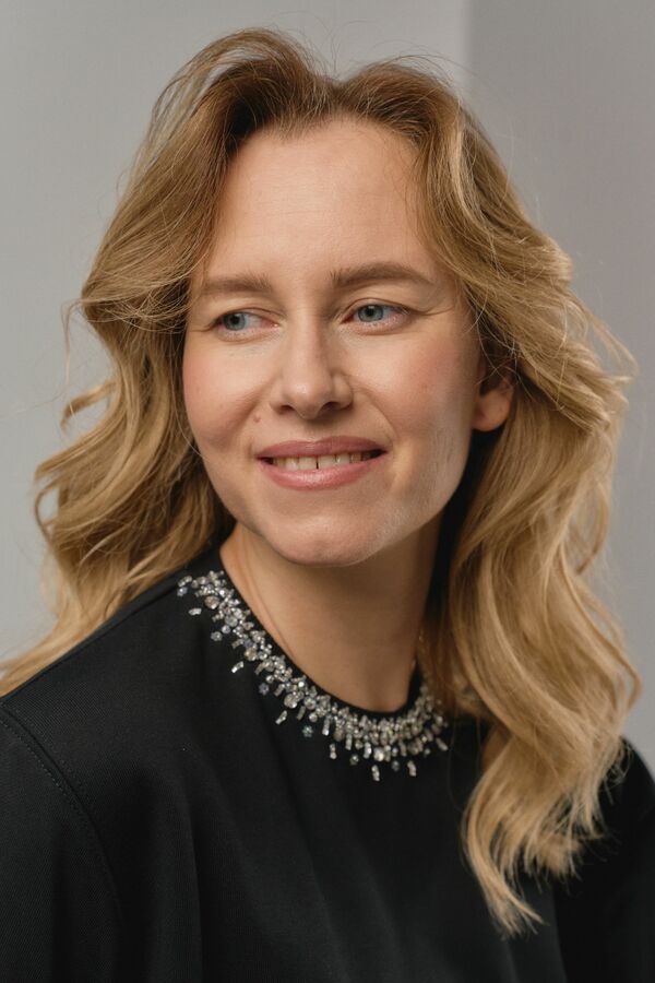 Свитшот в стиле Chanel черный