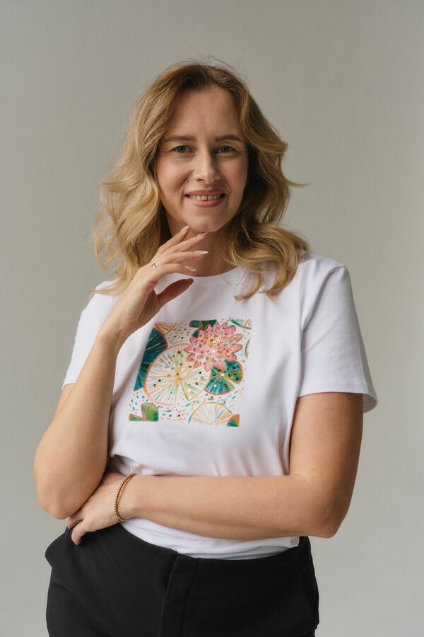 Футболка с кувшинками