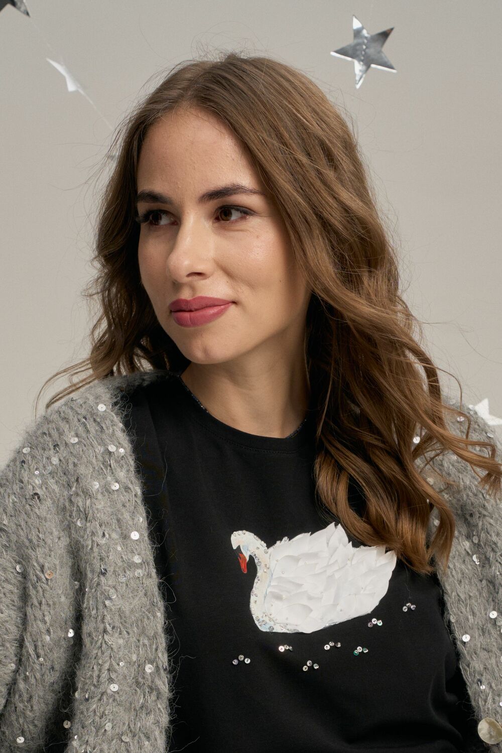 Лебедь на черном