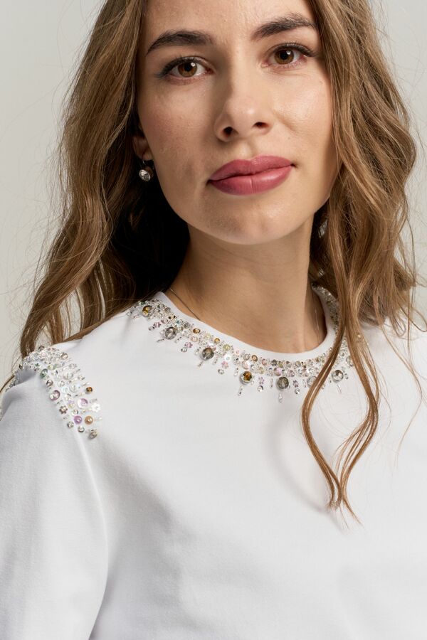 Лонгслив в стиле Chanel белый