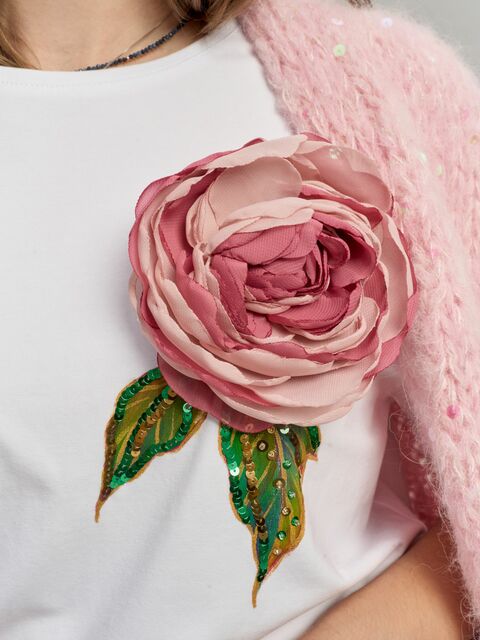 Лонгслив белый с пионом