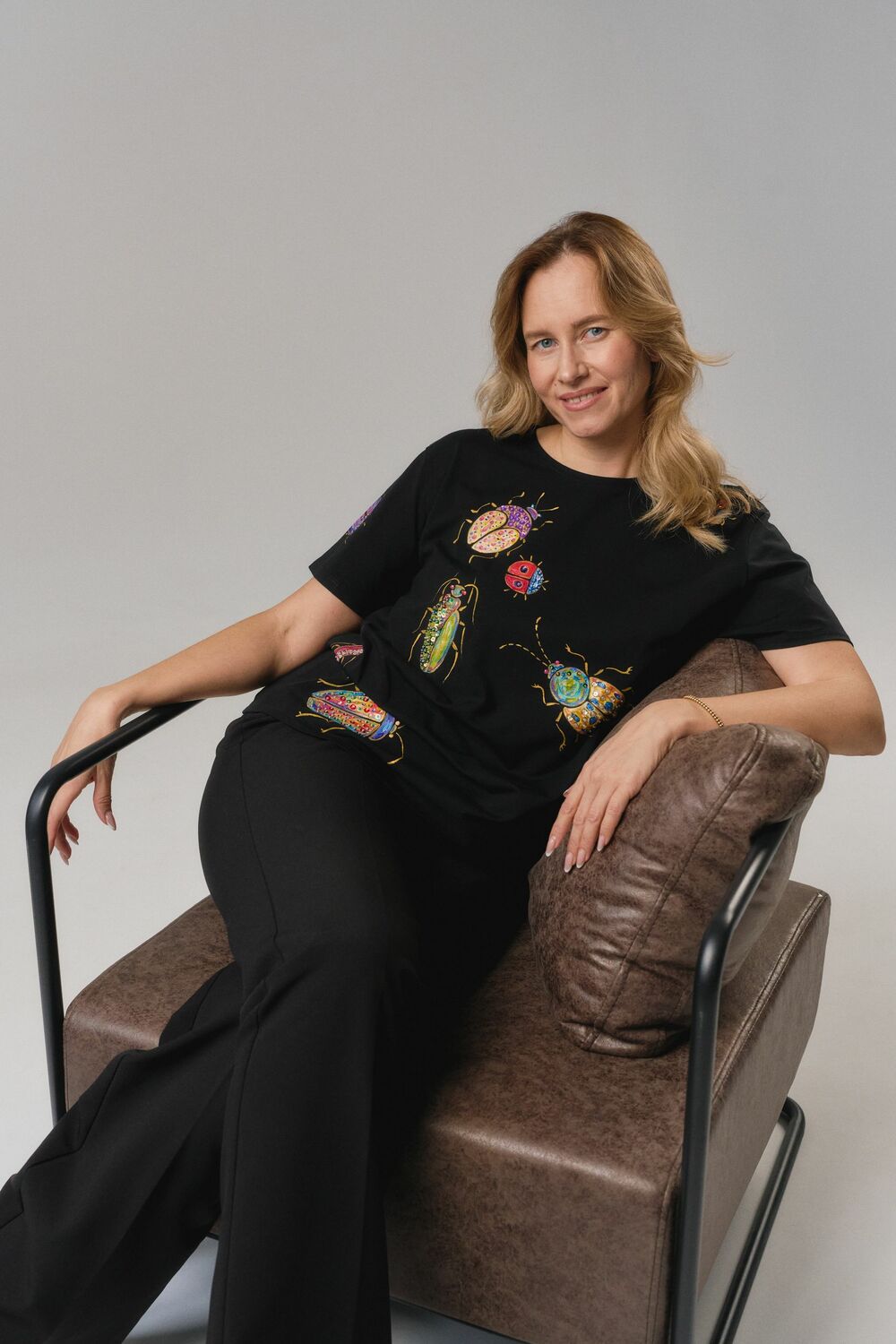 Футболка жуки яркие