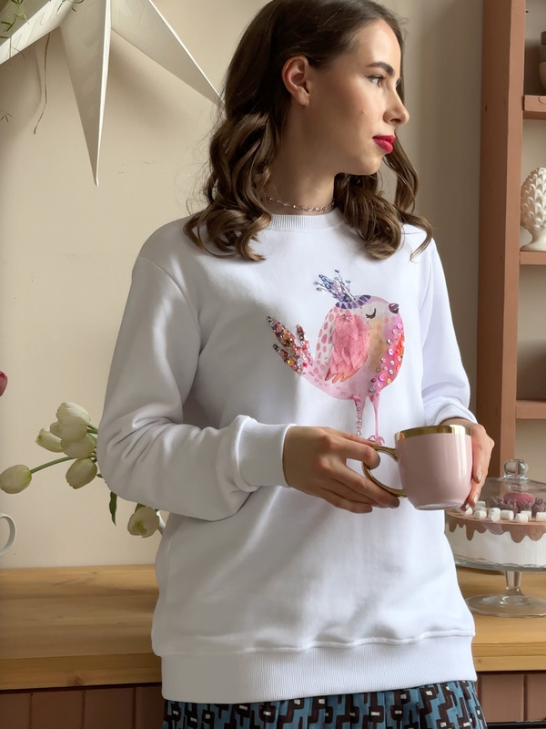 Свитшот с птичкой-кокеткой