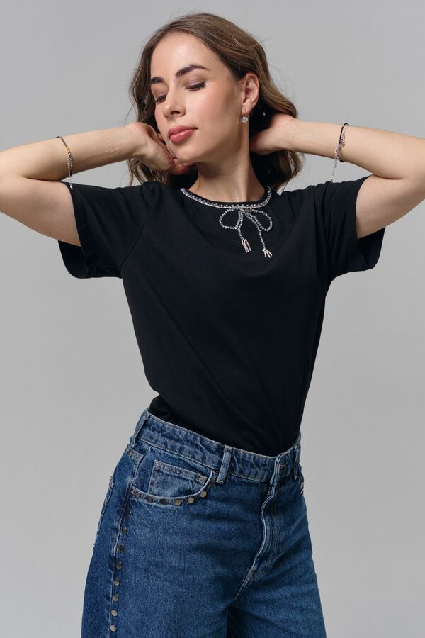 Футболка с бантиком черная