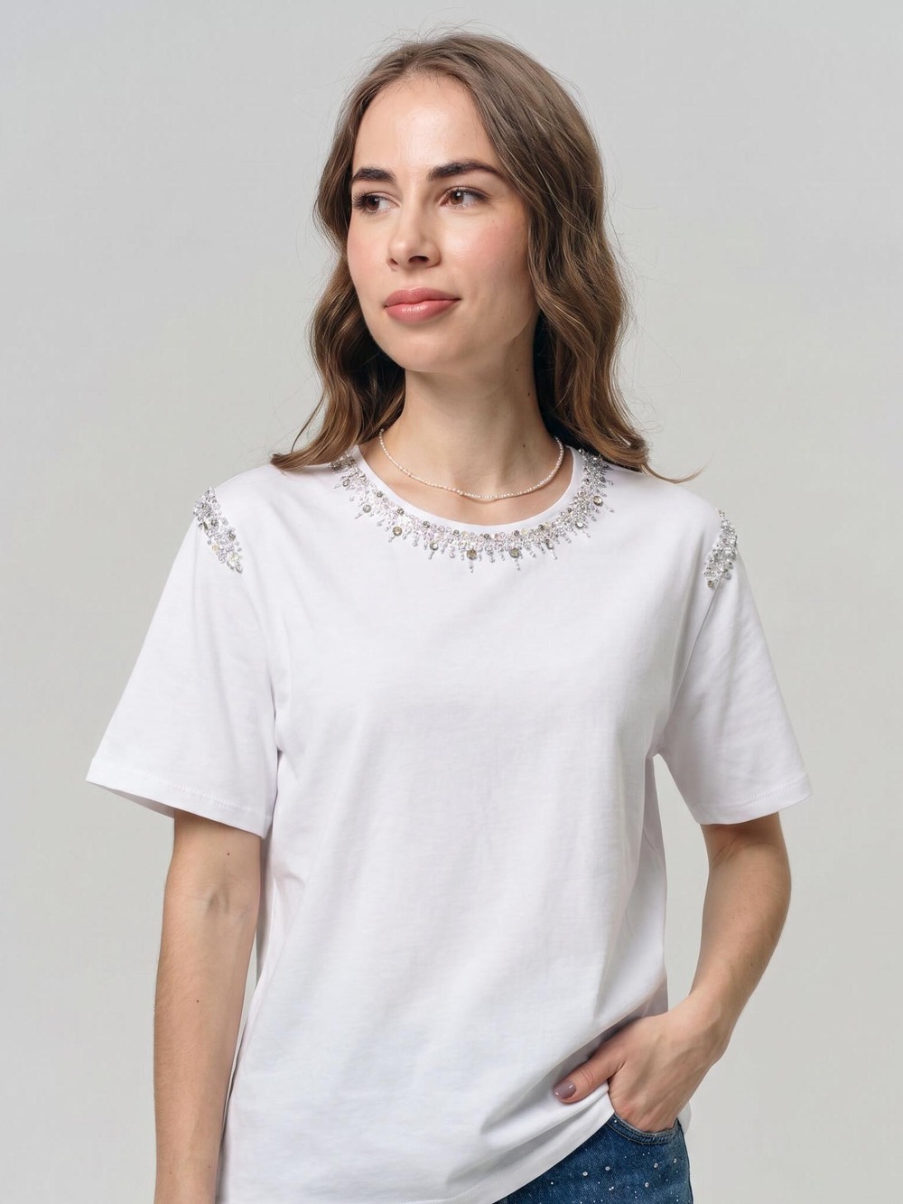 Футболка в стиле CHANEL белая