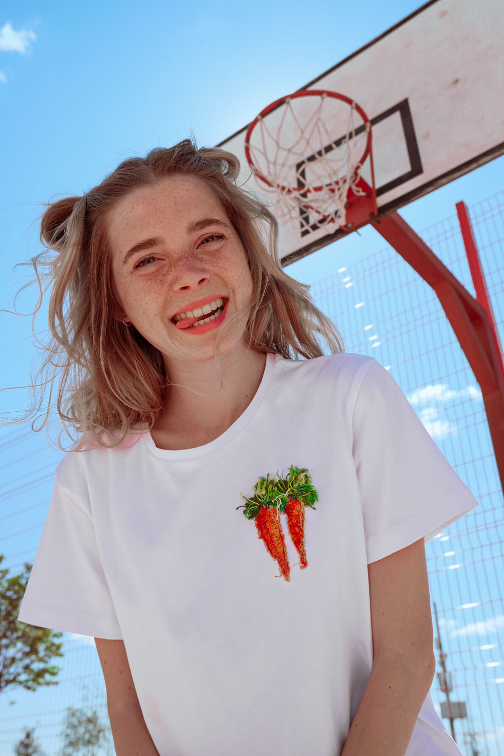 Футболка морковки