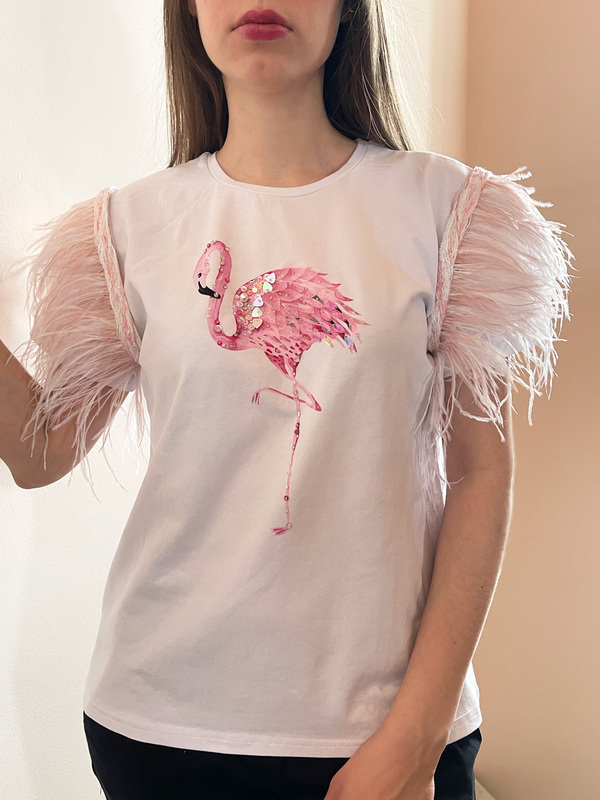 Фламинго с перьями
