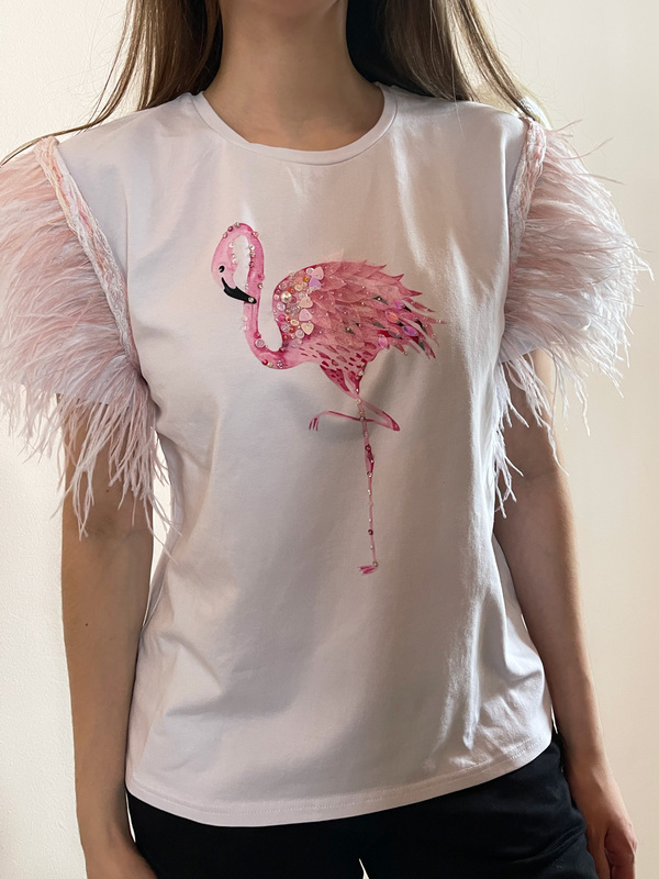 Фламинго с перьями