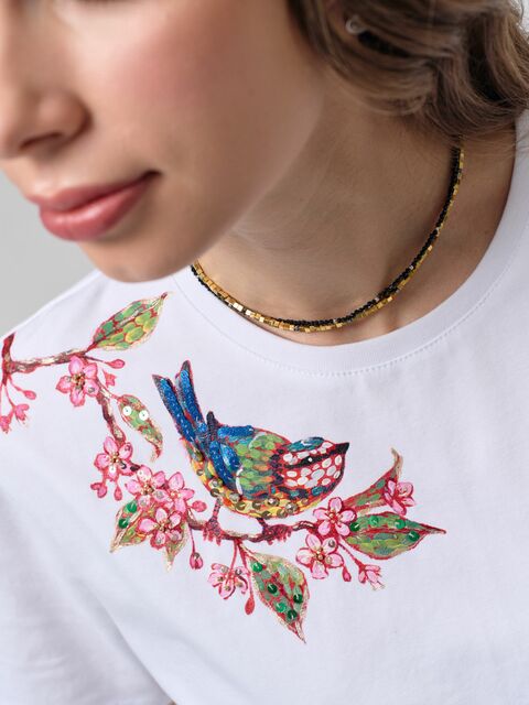 Футболка с птичкой