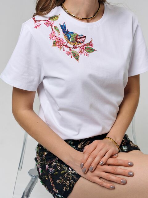 Футболка с птичкой