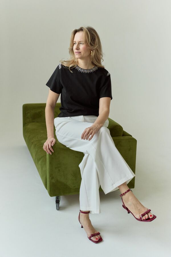 Футболка в стиле CHANEL черная