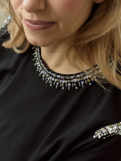 Футболка в стиле CHANEL черная