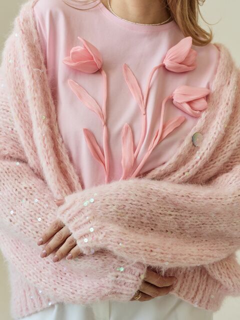 Футболка розовая с тюльпанами