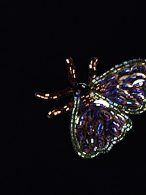 Футболка с кутюрным мотыльком